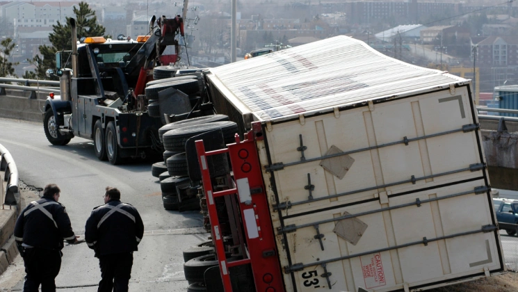 hire 18 wheeler crash lawyer in corpus christi